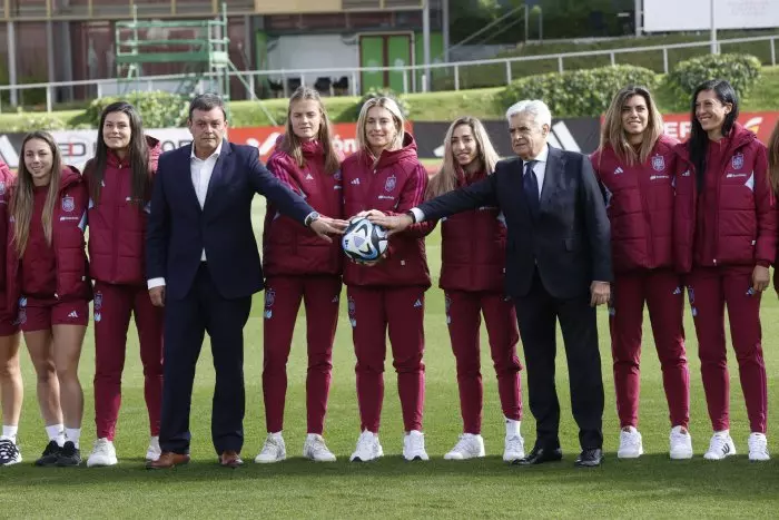 Las futbolistas, la RFEF y el CSD avanzan en el impulso del fútbol femenino con la firma de un nuevo convenio