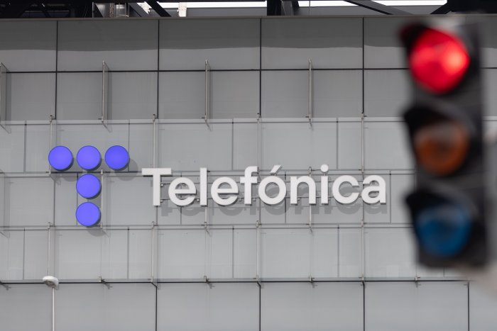 Telefónica rebaja la afectación del ERE a 3.959 empleados y los sindicatos rechazan la oferta económica
