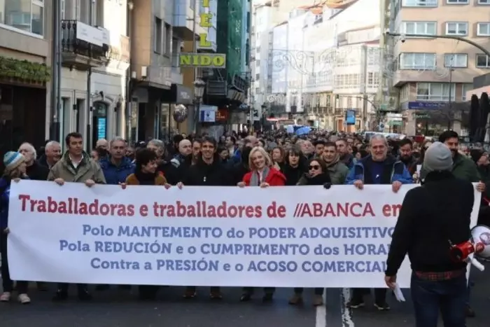 Trabajadores de Abanca protestan contra la "brutal pérdida de poder adquisitivo"