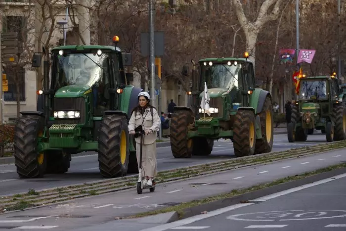 Los agricultores comienzan a tomar las ciudades en otro día más de protestas