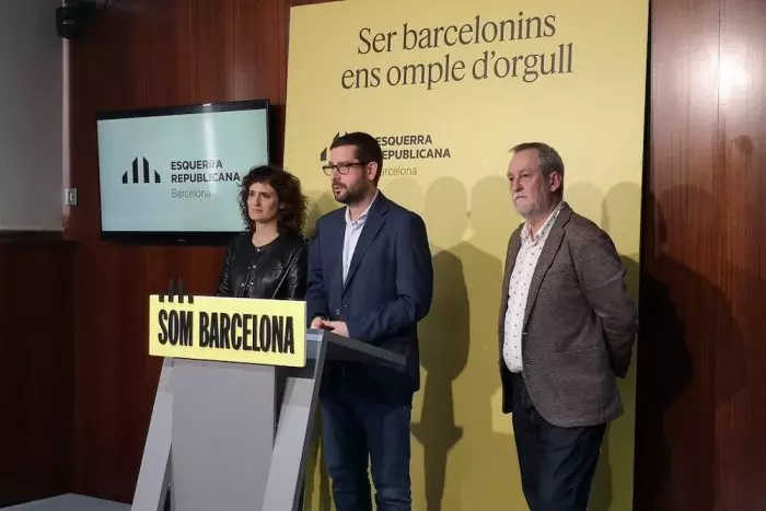 ERC i PSC tanquen un acord per tirar endavant els pressupostos de Barcelona, a l'espera dels comuns