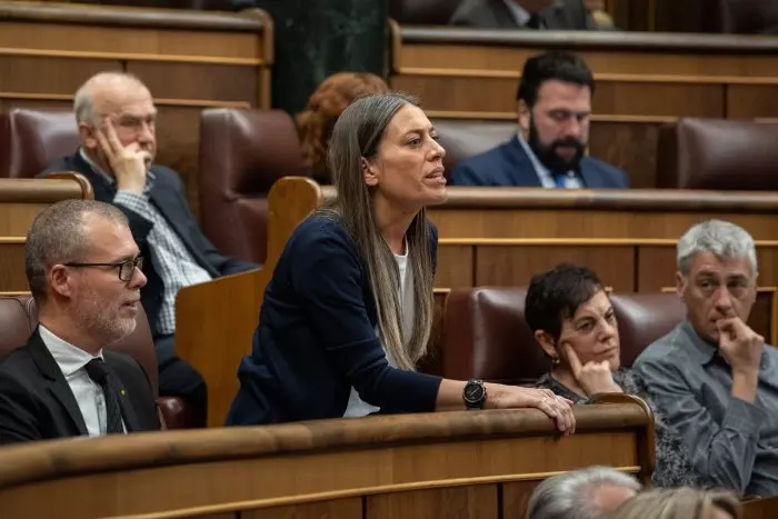 Desclasificar documentos del CNI, la divergencia entre PSOE y Junts en la comisión de los atentados de Barcelona