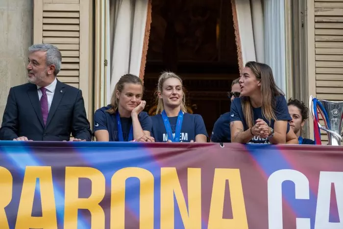 Collboni se disculpa con Putellas por el polémico gesto que tuvo con la capitana del Barça