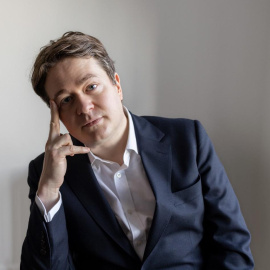 Retrato del escritor Johann Hari.