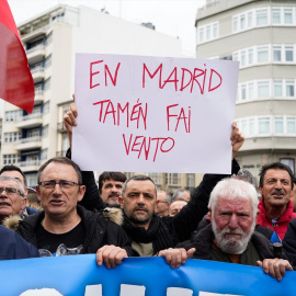 Imagen de una manifestación contra la política eólica de la Xunta en marzo de 2023 en A Coruña.