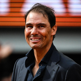 Imagen de archivo del exjugador español Rafael Nadal durante una ceremonia en honor a su carrera durante el Roland-Garros 2025, a 25 de mayo de 2025, en París.