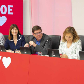El nuevo adjunto a la Secretaría de Organización, Paco Salazar, en una reunión de la Ejecutiva Federal del PSOE celebrada este año