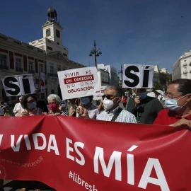 Imatge d'arxiu duna concentració de la plataforma Dret a Morir Dignament