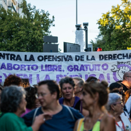 Decenas de personas marchan en la manifestación por el Día de Acción Global por la despenalización del aborto, a 28 de septiembre de 2023, en Madrid (España).
