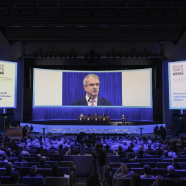 El hasta ahora consejero delegado de Nestle, Laurent Freixe, en su intervención la última junta de accionistas de la mutinacional de alimentación, en Lausana (Suiza).