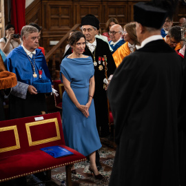 La presidenta de la Comunidad de Madrid, Isabel Díaz Ayuso, participa en el solemne acto de apertura del curso académico 2025/26 de las universidades madrileñas, en el Rectorado de la Universidad de Alcalá, a 19 de septiembre de 2025, en Alcalá de Henares.
