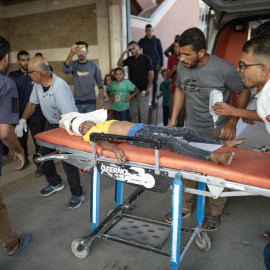 El hospital Nasser en Khan Younis tras los ataques israelíes del domingo.