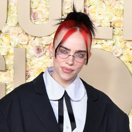 La cantante Billie Eilish en la 81.ª edición de los Globos de Oro.