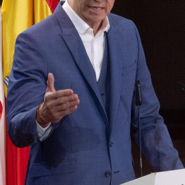 El presidente del Gobierno, Pedro Sánchez, interviene durante la presentación del proyecto Modelo del Deporte español, en la Sede del Comité Olímpico Español (COE), a 5 de diciembre de 2025, en Madrid (España). El documento, elaborado por la colaboración del Gobierno y el Comité Olímpico Español, pretende fijar las bases de la política deportiva del Gobierno y hace numerosas propuestas de actuación sobre atletas, clubes, federaciones, técnicos, árbitros y agentes del deporte, además de analizar el papel del deporte en la sociedad actual.Eduardo Parra / Europa Press05/12/2025