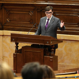 El president Illa durant la seva compareixença al Parlament.