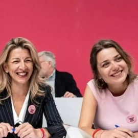 La exsecretaria de Organización de Movimiento Sumar, Laura Moreno (derecha), junto a Yolanda Díaz (izquierda).