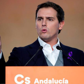 El presidente de Ciudadanos, Albert Rivera, en el acto electoral en Málaga. / DANIEL PÉREZ (EFE)