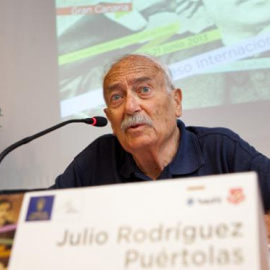  Julio Rodríguez Puértolas, en el X Congreso Internacional de Estudios Galdosianos