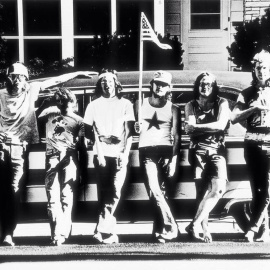 El autor (el tercero por la izquierda) y sus compañeros ‘The boys’, en 1968