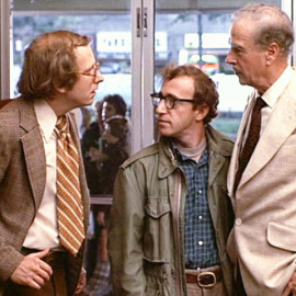 Marshall McLuham con Woody Allen en 'Annie all'