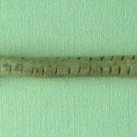 En dos de las columnas hay 60 muescas y en la tercera hay 48. Como 60 + 60 + 48 = 168, es decir, 6 veces 28, Zaslavsky se preguntó si no podría tratarse de un recuento de seis ciclos menstruales, de modo que, quizá la decoración del hueso fuese obra d