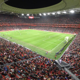  Aspecto de San Mamés en el partido de la Copa femenino.