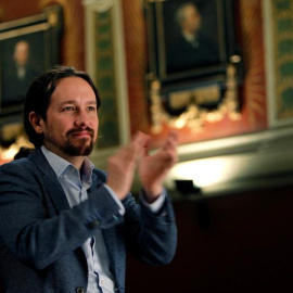 El líder de Podemos, Pablo Iglesias, en un acto organizado por su grupo parlamentario en el Ateneo de Madrid, con motivo del Día de la Constitución. EFE/Paolo Aguilar