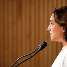 La alcaldesa de Barcelona en funciones, Ada Colau, valora ante los medios los resultados de las elecciones  del 26-M. EFE/ Alejandro García