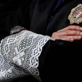 Un juece, vestido con toga, en una concentración por la independencia judicial, en San Sebastián, en 2018. EFE