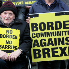 manifestación contra la reinstauracion de fronteras entre Irlanda e Irlanda del Norte. AFP/Paul Faith