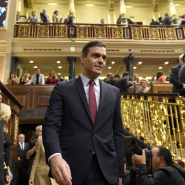 Pedro Sánchez, a su llegada a Congreso de los Diputados para la tercera jornada del debate de su investidura. AFP/PIERRE-PHILIPPE MARCOU