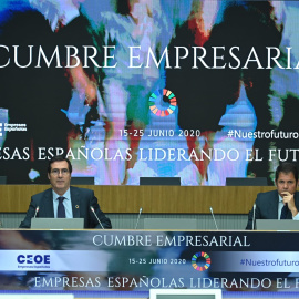 El presidente de CEOE, Antonio Garamendi, y el de Cepyme, Gerardo Cuerva, en la cumbre empresartial organizada por la patronal.