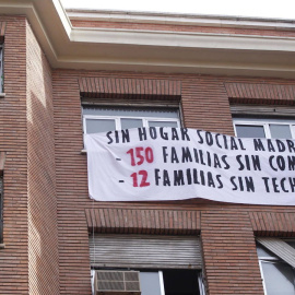 Okupas en un edificio del madrileño barrio de Chamartín. EFE