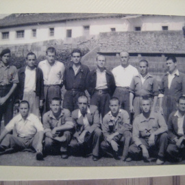 El grupo de militantes de CNT, en el Dueso.