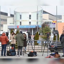 a77bee1b0a04bfb8f6c7ae1124c5a1aad6b56d03w (1)