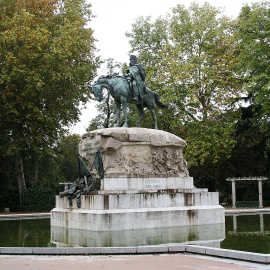  Estatua a Martínez Campos en Madrid