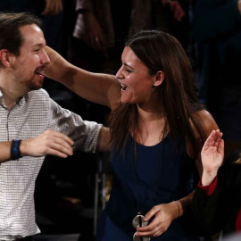  Pablo Iglesias y Marisa Matias tras un mitin conjunto en Portugal con el Bloque de Izquierdas.- EFE