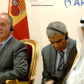Fotografía de junio de 2007, del rey Juan Carlos y el rey de Arabia Saudí, Abdallah Bin Abdulaziz, durante la presentación del Fondo Hispano-Saudí de Infraestructuras. EFE