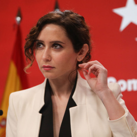  La presidenta de la Comunidad de Madrid, Isabel Díaz Ayuso, en una rueda de prensa en la Real Casa de Correos, a 17 de febrero de 2022, en Madrid (España).- EUROPA PRESS