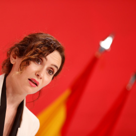  La presidenta de la Comunidad de Madrid, Isabel Díaz Ayuso durante la rueda de prensa ofrecida en la Real Casa de Correos de Madrid este jueves. EFE/ Javier Lizón