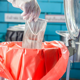 Shutterstock / Doucefleur