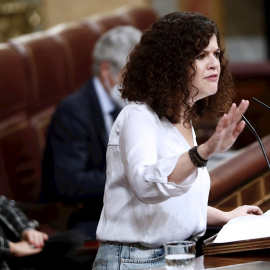 La diputada de Unidas Podemos Sofía Castañón, durante su intervención en la segunda sesión del debate de moción de censura presentada por el Vox en el Congreso. EFE/Mariscal