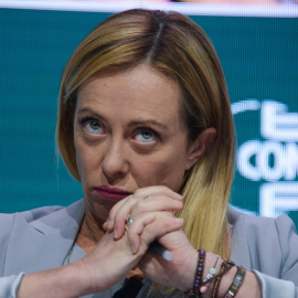  16 de noviembre de 2021, Italia, Roma: Giorgia Meloni, presidenta del partido Hermanos de Italia, reacciona durante la Asamblea Nacional Confesercenti de 2021, en su 50 aniversario, en el Salone delle Fontane. Foto: Gloria Imbrogno/LPS vía ZUMA Press Wi