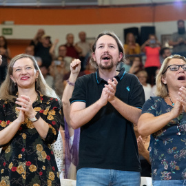 Pablo Iglesias (c), Meri Pita (d) y Victoria Rosell (i), durante un mitin de Unidas Podemos en Las Palmas de Gran Canaria en octubre de 2019. E.P.