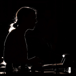 La ministra de Igualdad, Irene Montero, interviene desde la tribuna en el Pleno del Congreso de los Diputados. E.P./Eduardo Parra