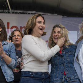 La alcaldesa de Barcelona y candidata de BComú a la reelección, Ada Colau (c), en un mitin en el Mirador del Carmel, a 20 de mayo de 2023, en Barcelona, Cataluña (España). Lorena Sopêna / EUROPA PRESS