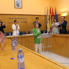  La flamante alcaldesa de la localidad de La Solana, Luisa Márquez Manzano (PP), en el pleno de su toma de posesión tras las pasadas elecciones del 28M.