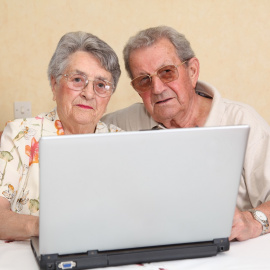  Shutterstock / goodluz