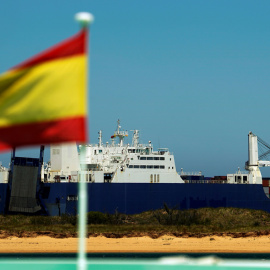 El buque de carga saudí Bahri-Yanbu, a su salida del puerto de Santander en mayo pasado. REUTERS / Vincent West