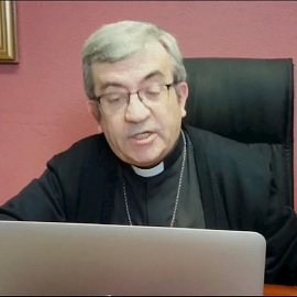 Captura de vídeo del Secretario General de la Conferencia Episcopal Luis Argüello, durante una rueda de prensa en Madrid por videoconferencia. EFE/Conferencia Episcopal